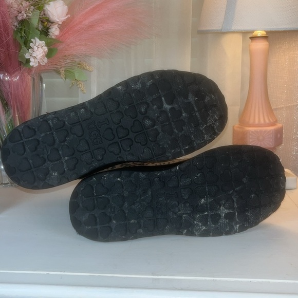 I Heart UGG Cheetah Print Bootie 8 - Picture 4 of 5